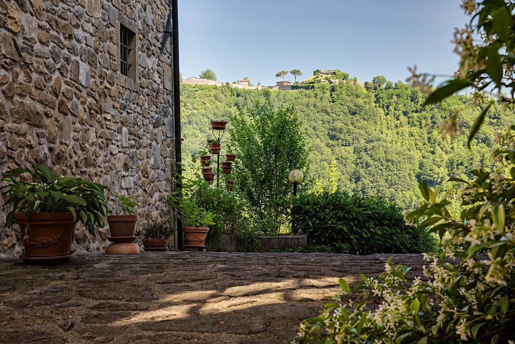 Cottage House Il Palazzetto Кастельнуово-ді-Гарфаньяна Екстер'єр фото